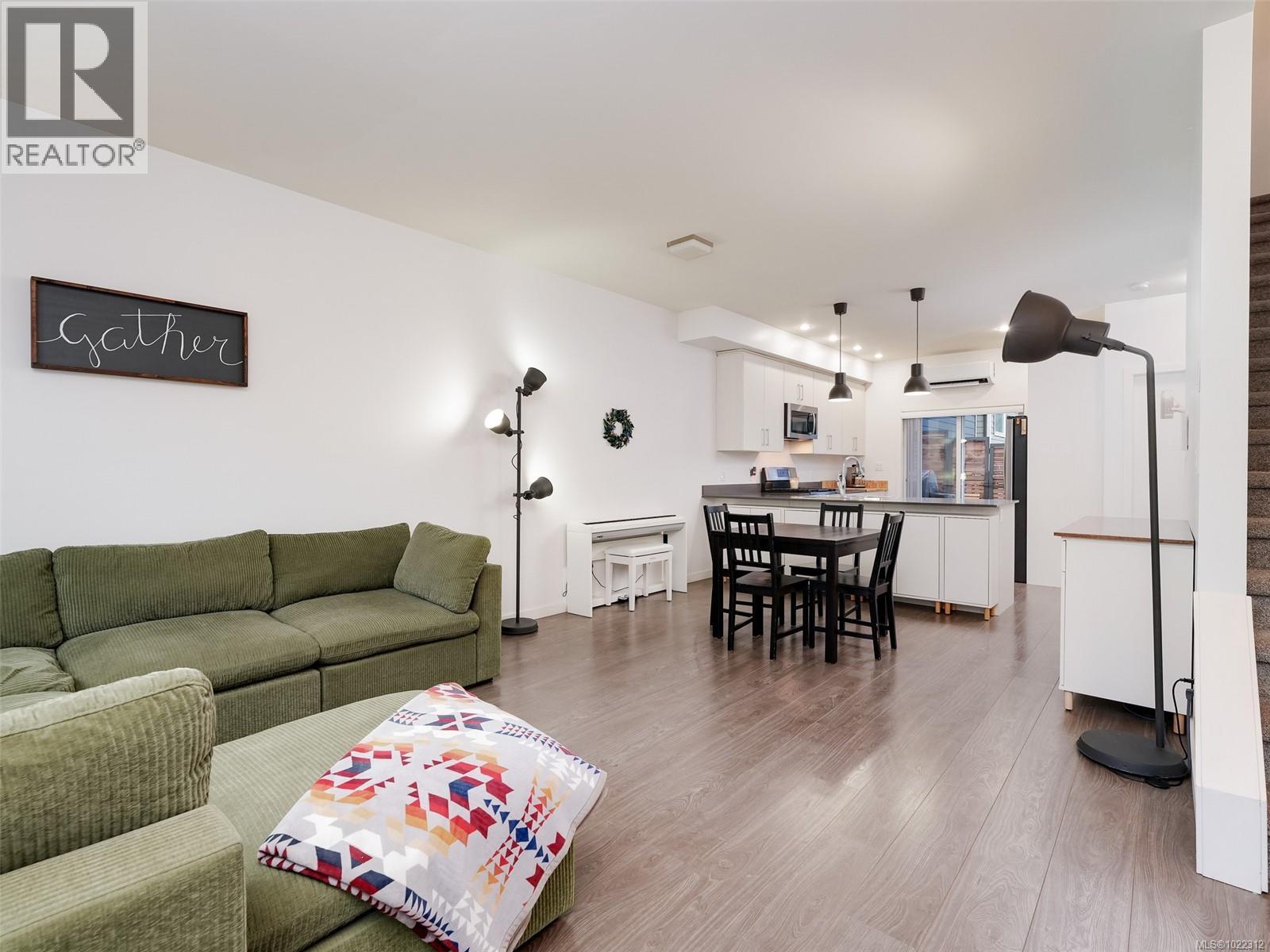 3360 Crossbill Terr, Langford