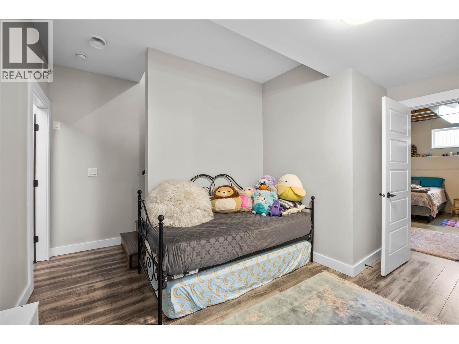 637 Mill Road - 21