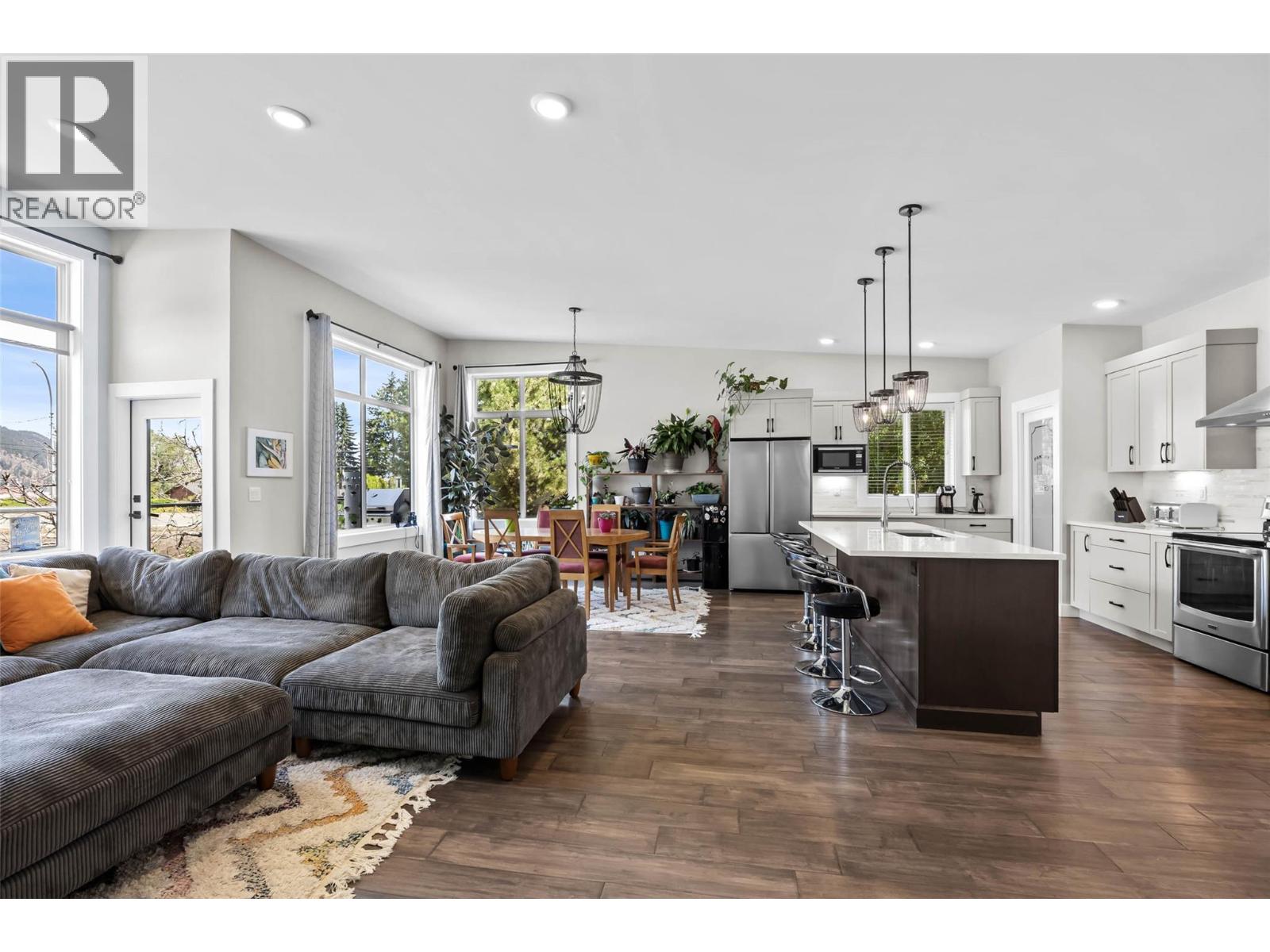 637 Mill Road - 8