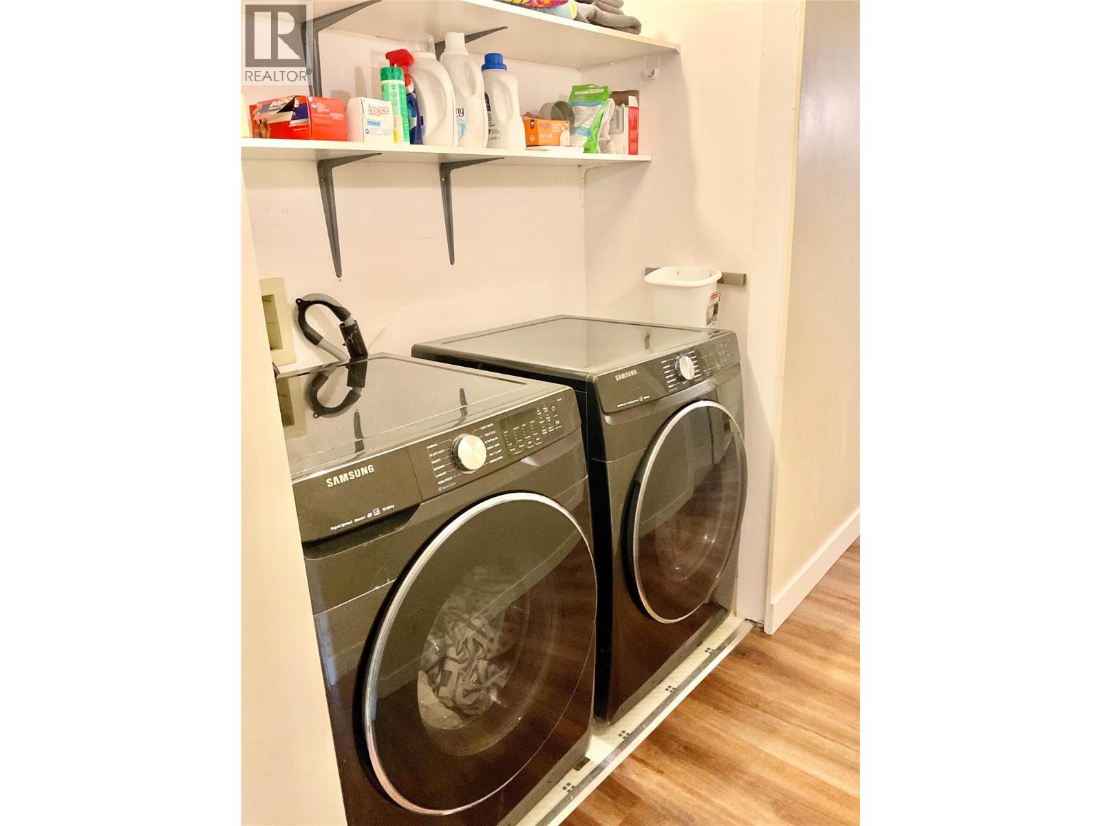 706 Central Avenue, Midway