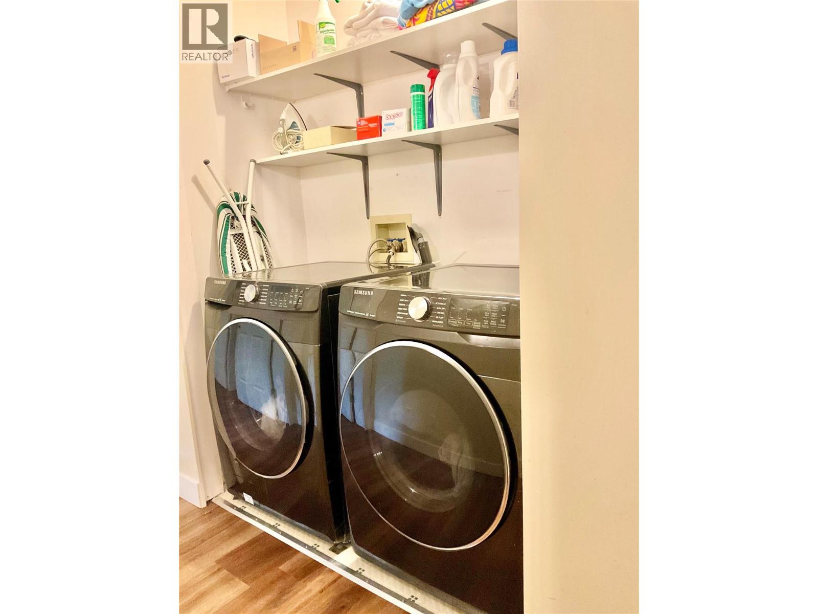 706 Central Avenue, Midway