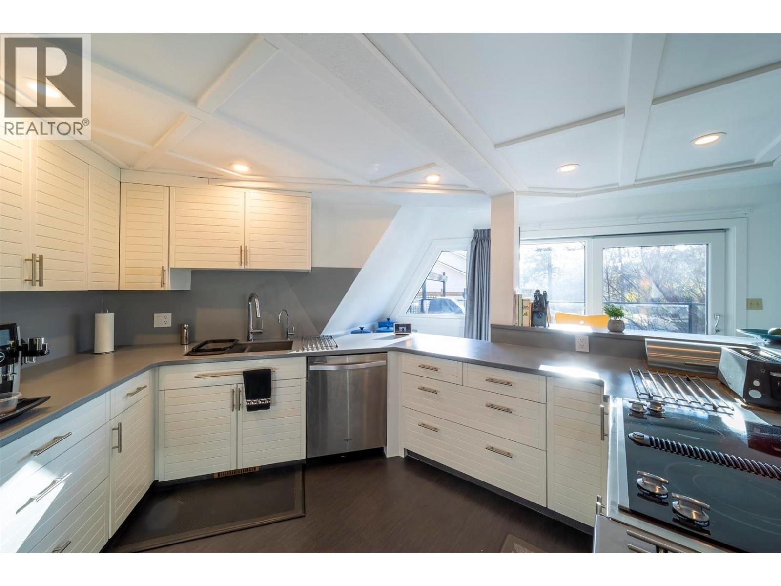 16709 Maki Road - 20