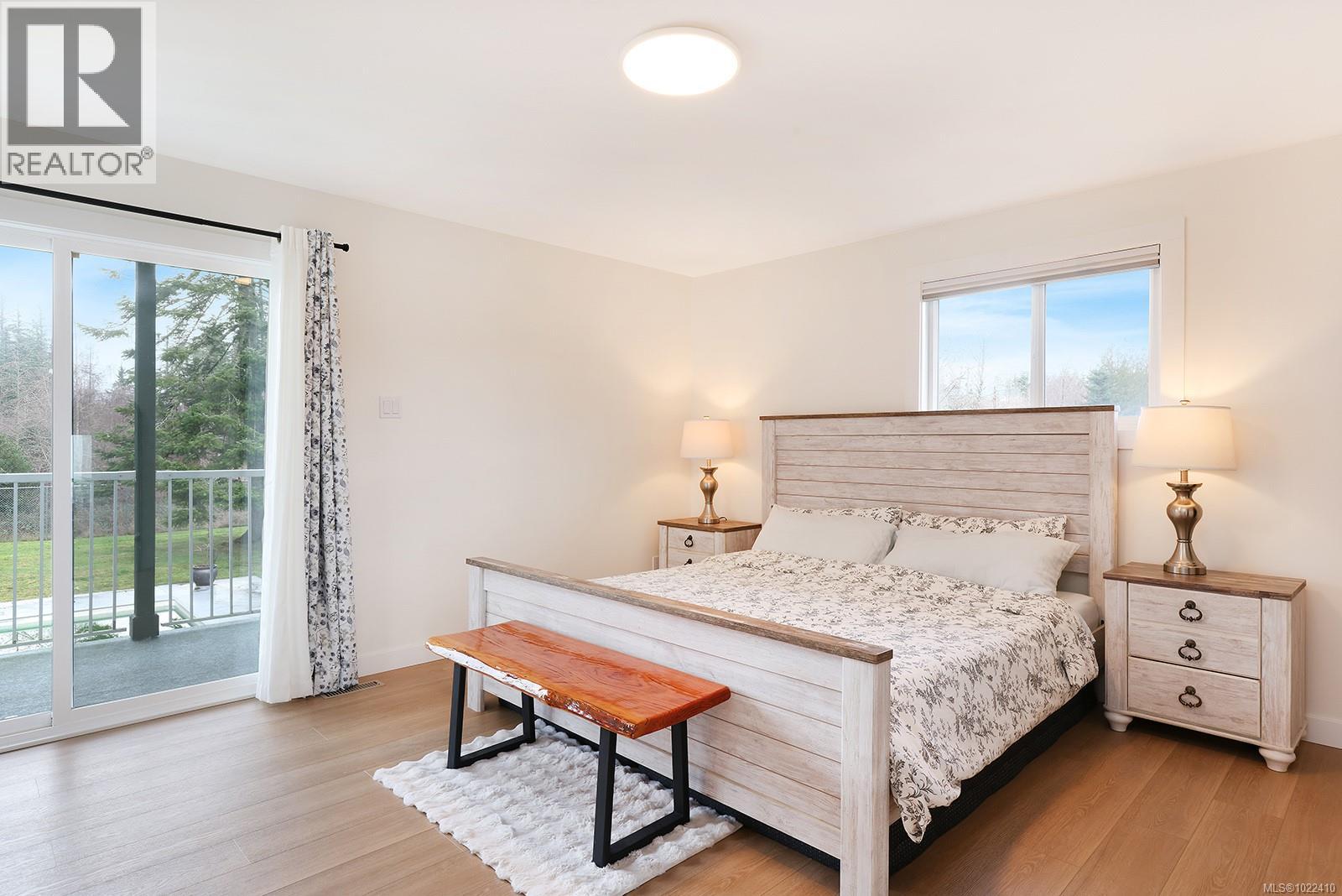 1870 Willis Rd, Campbell River