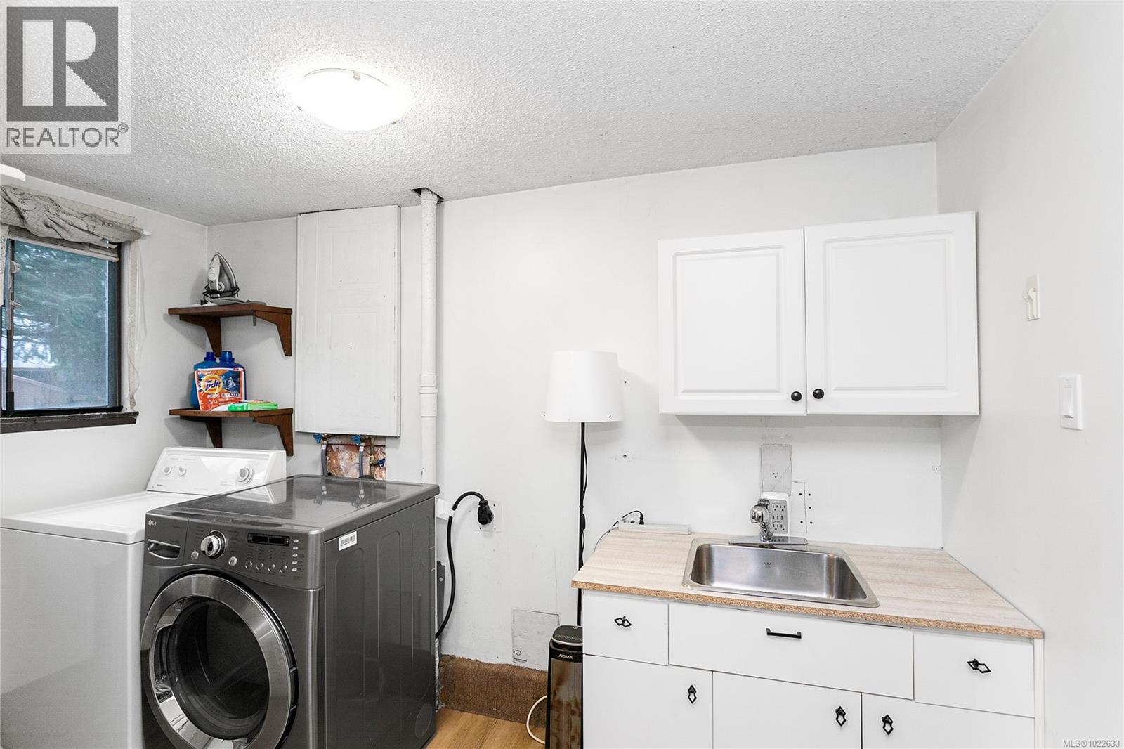 2376 York Cres, Nanaimo