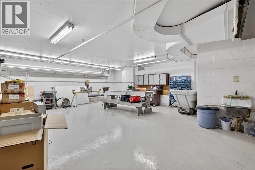 Single Family House for Sale in    Avenue SW Mission Calgary 