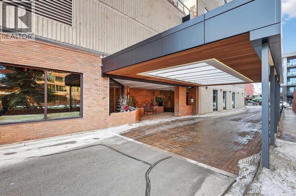 Single Family House for Sale in    Avenue SW Mission Calgary 