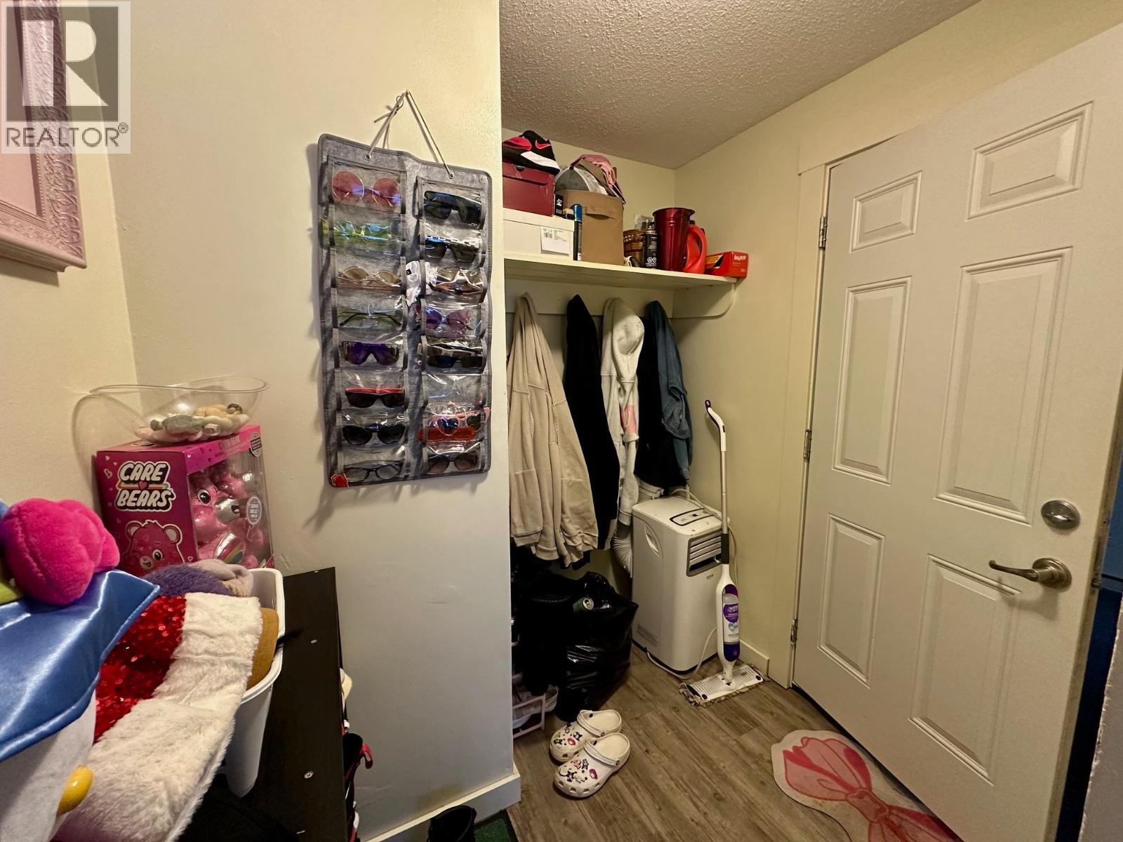 1064 KING Street, Smithers