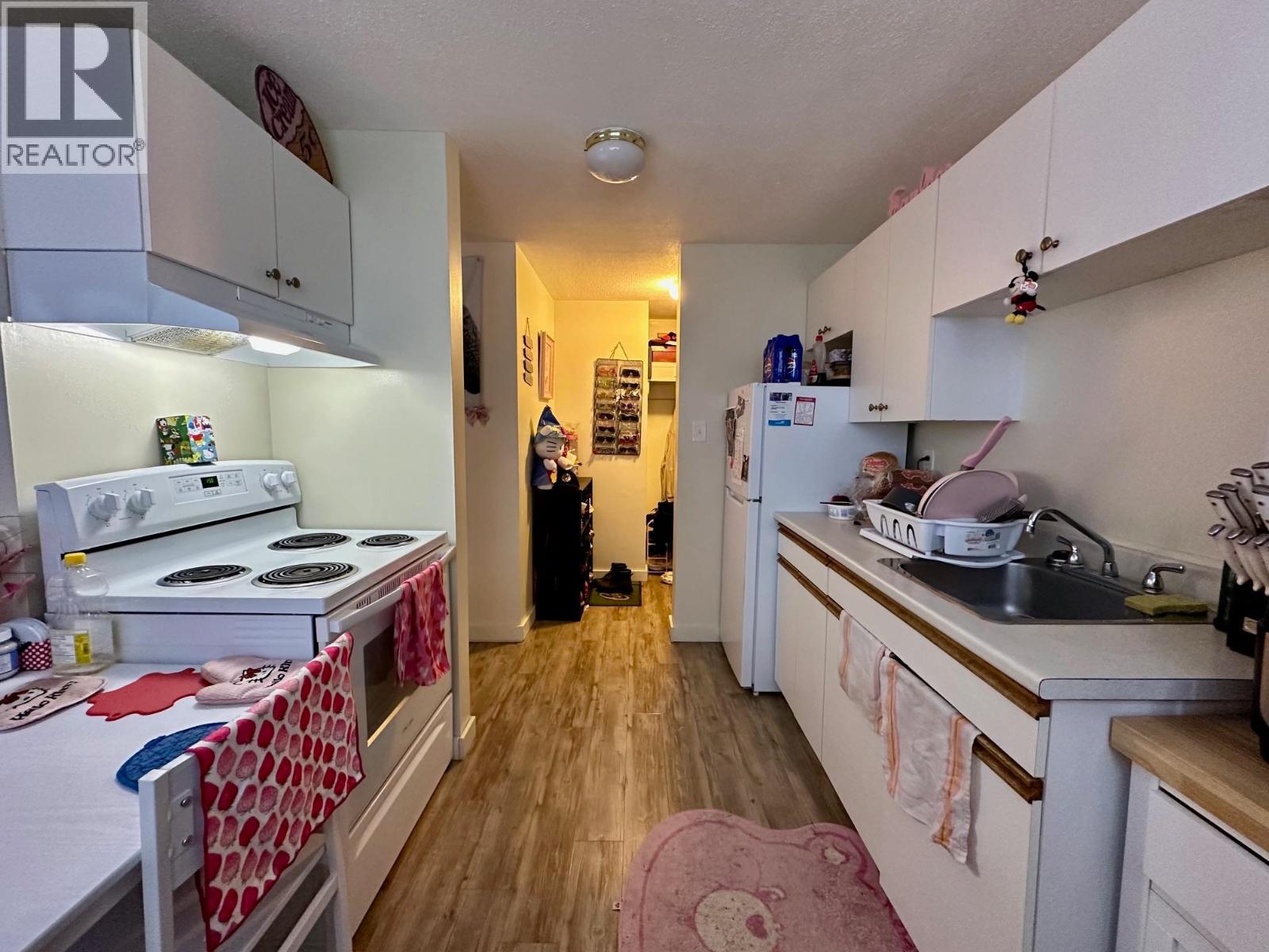 1064 KING Street, Smithers