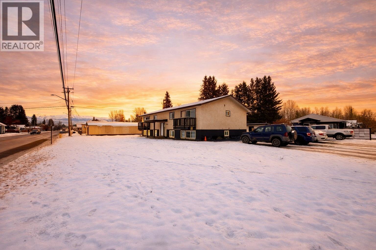 1064 KING Street, Smithers