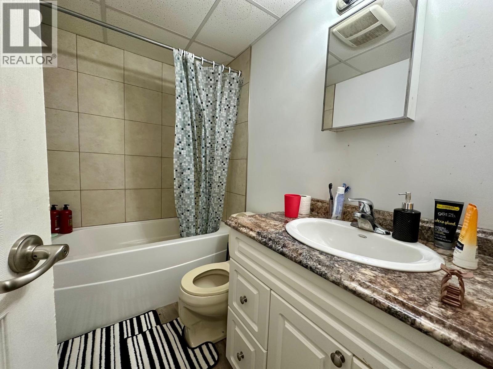 1064 KING Street, Smithers