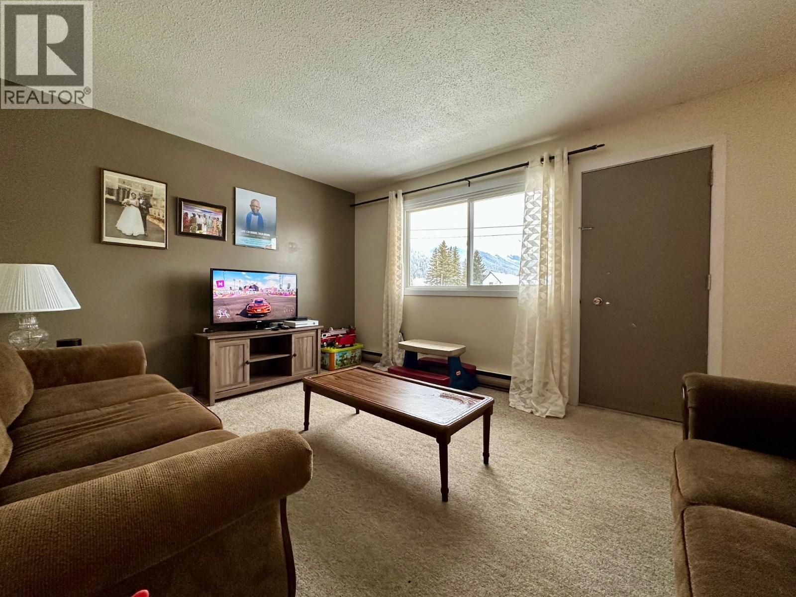 1064 KING Street, Smithers