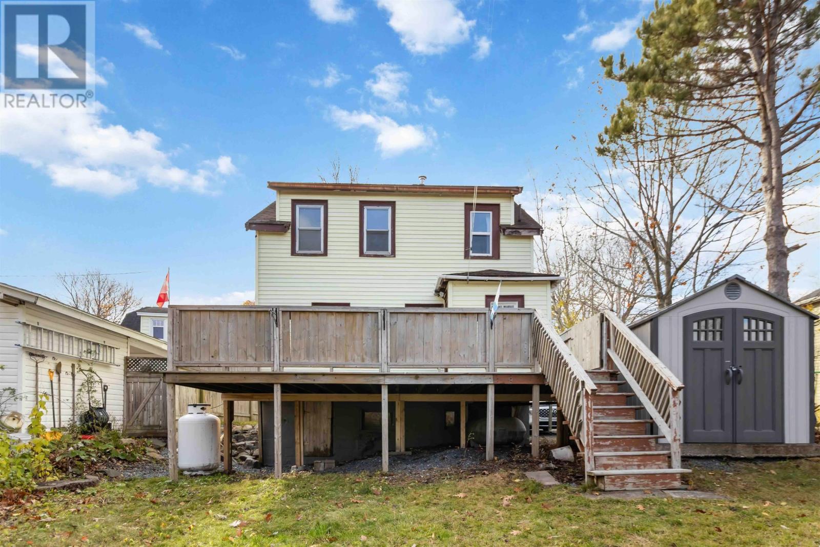 Property 24 of 49 of 10 Bonaventure Drive