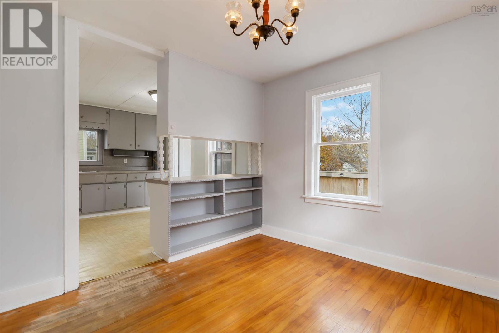 Property 31 of 49 of 10 Bonaventure Drive