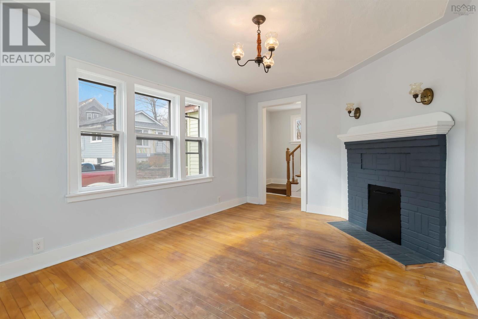 Property 17 of 49 of 10 Bonaventure Drive