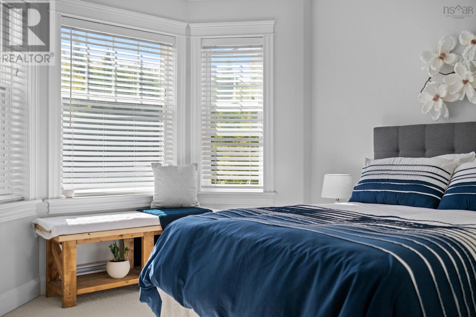 Property 28 of 49 of 38 Greenside Lane