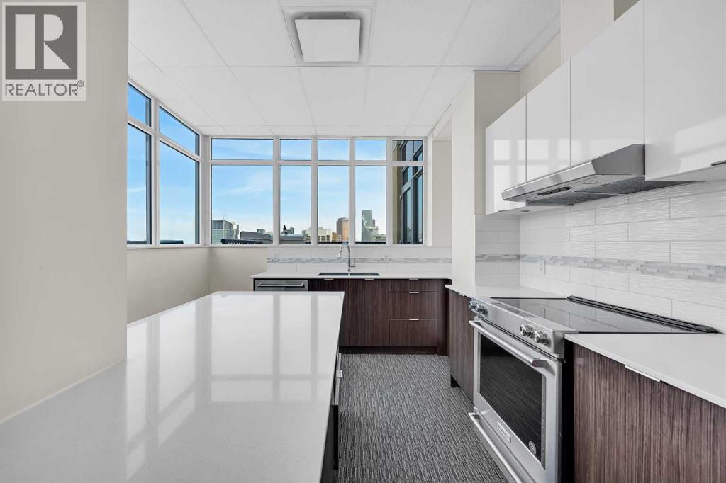 Single Family House for Sale in    Avenue SW Downtown Commercial Core Calgary 