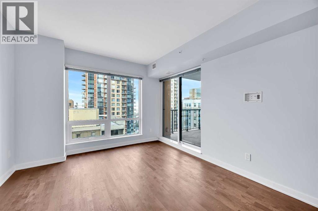 Single Family House for Sale in    Avenue SW Downtown Commercial Core Calgary 