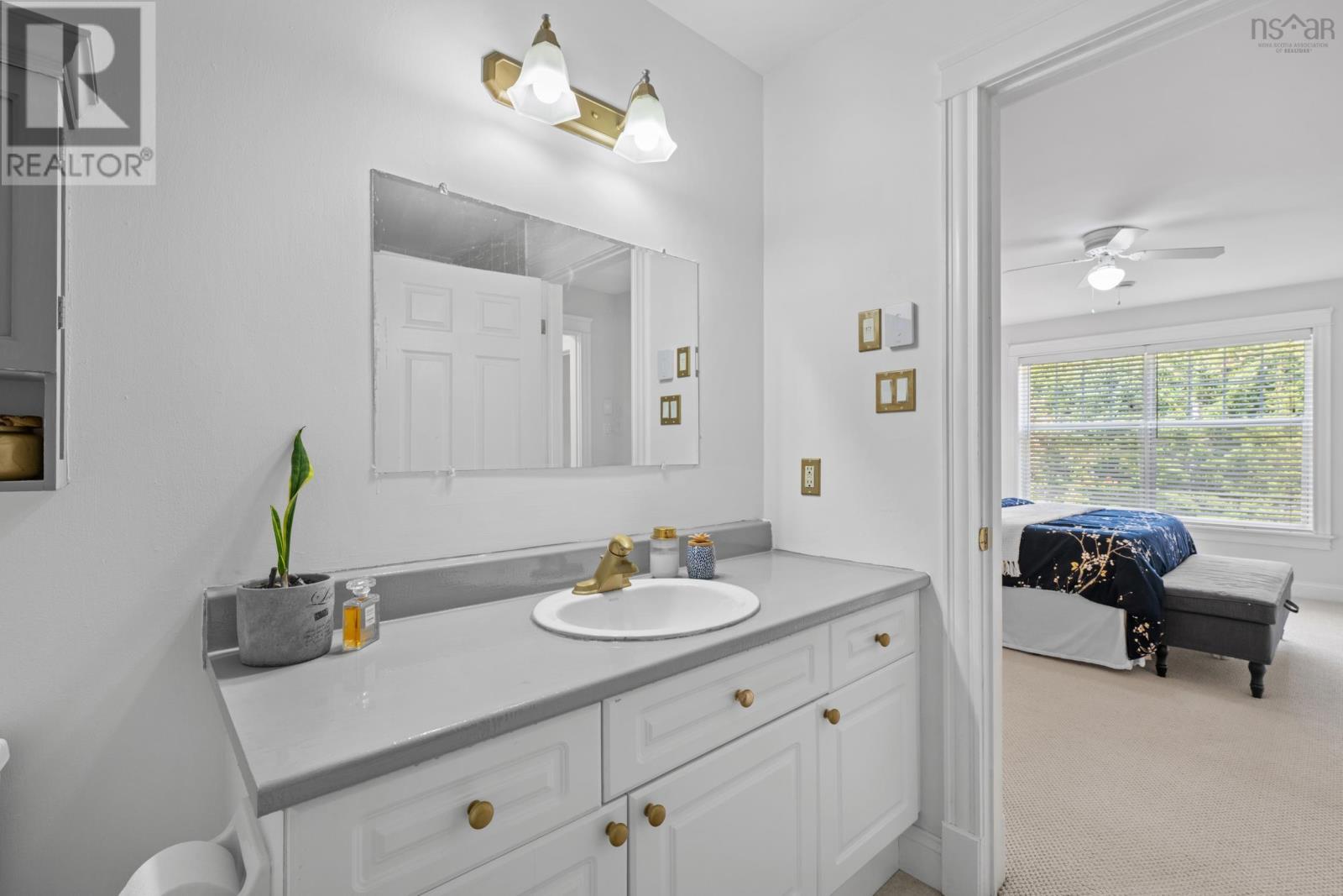 Property 21 of 49 of 38 Greenside Lane