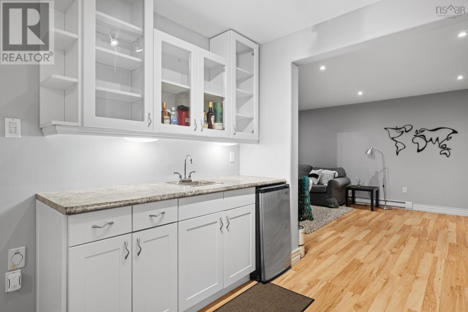 Property 33 of 49 of 38 Greenside Lane