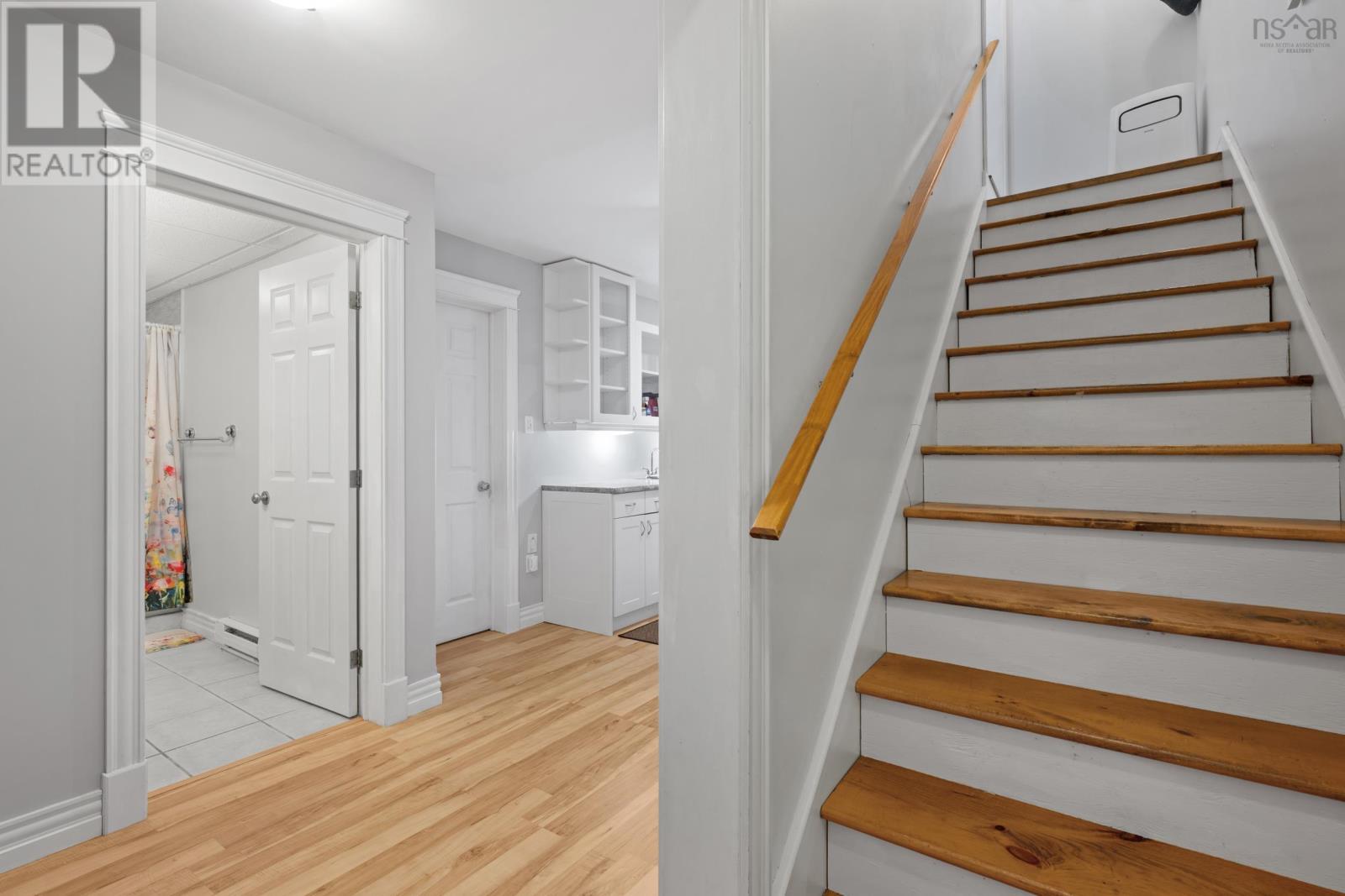 Property 30 of 49 of 38 Greenside Lane