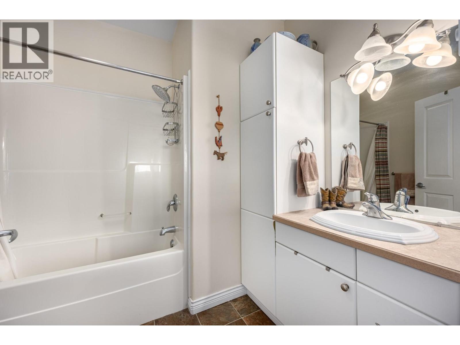 7494 West Subdivision Road, Clinton