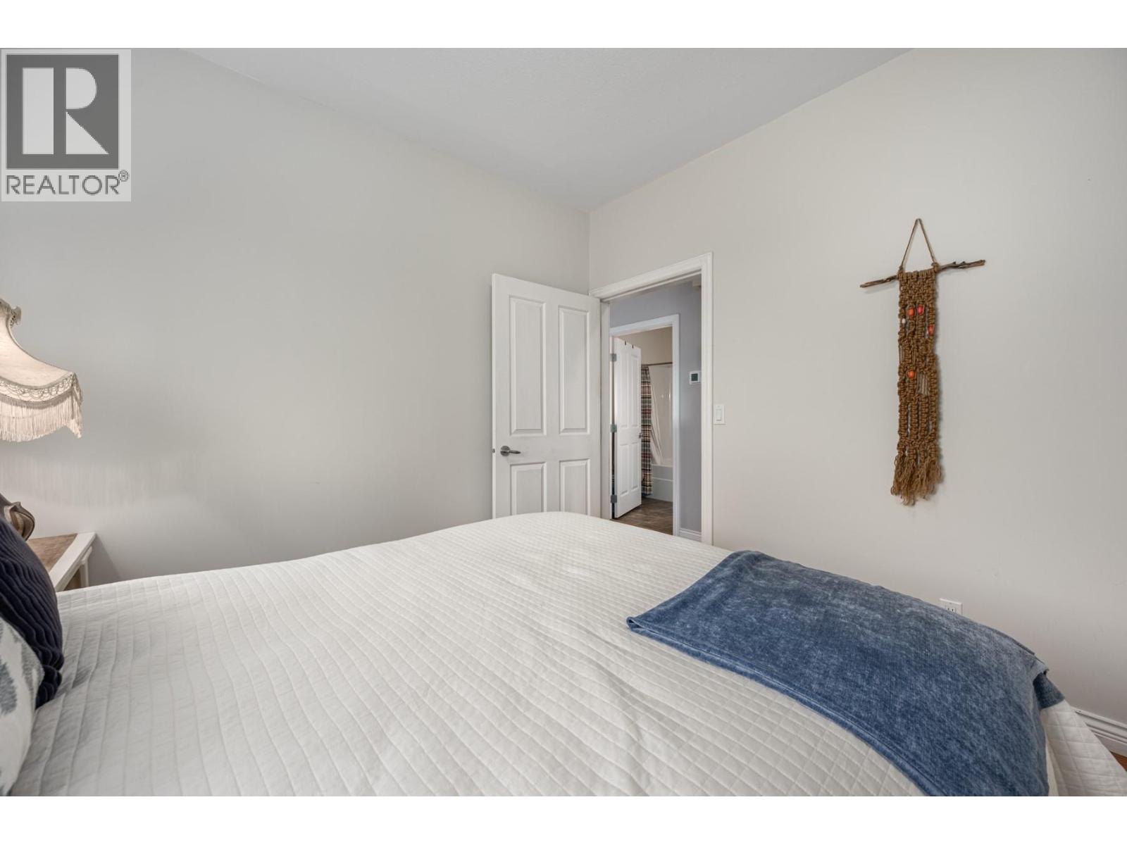 7494 West Subdivision Road, Clinton