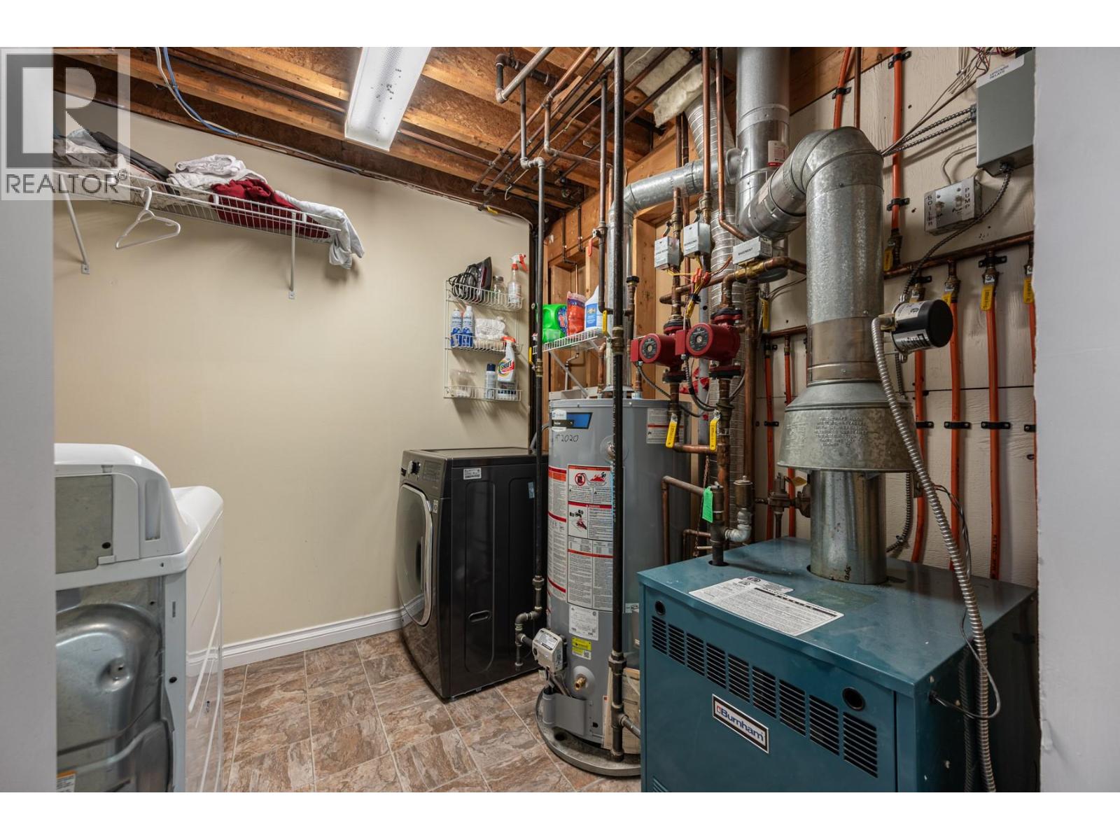 7494 West Subdivision Road, Clinton