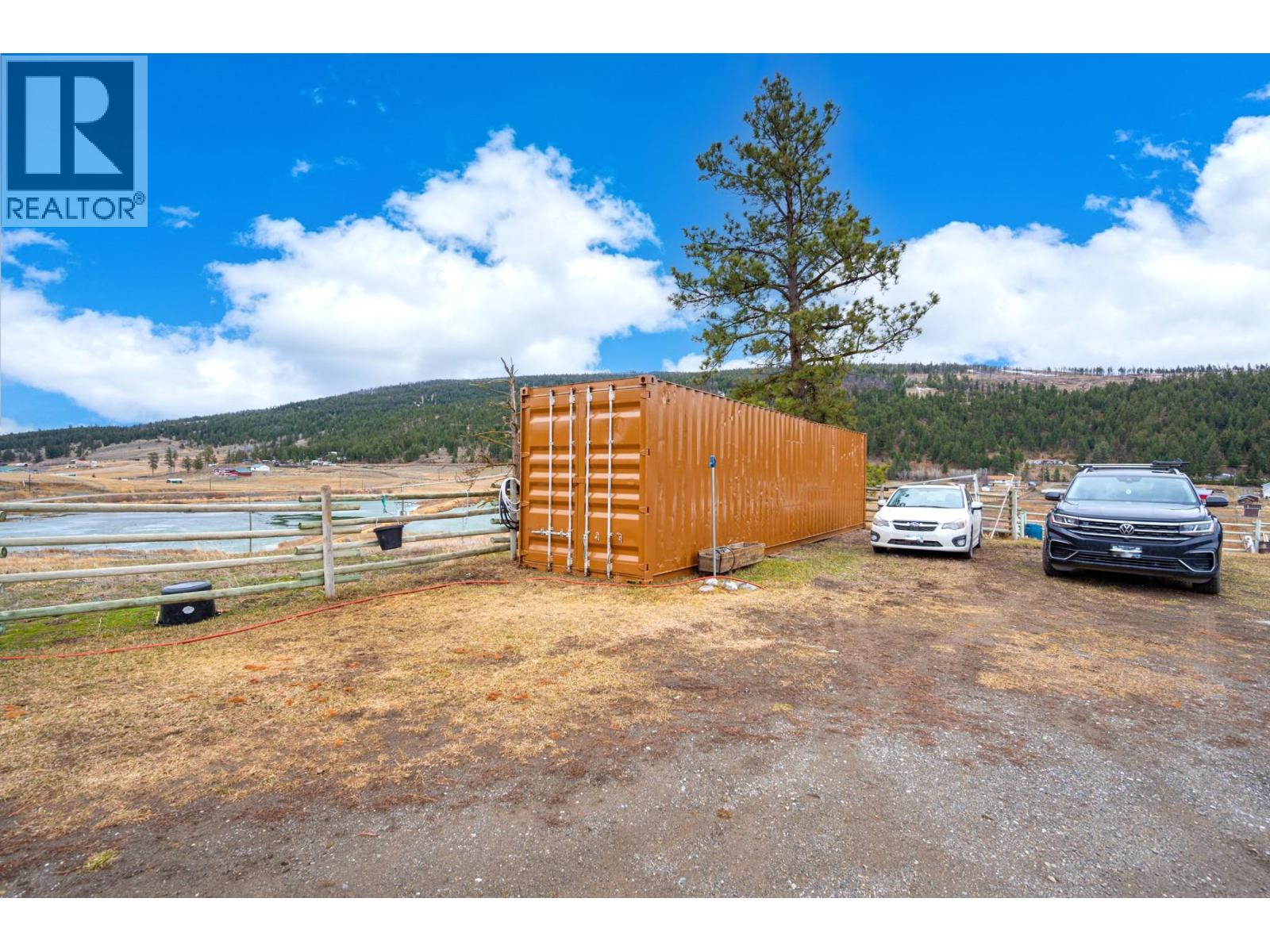 7494 West Subdivision Road, Clinton