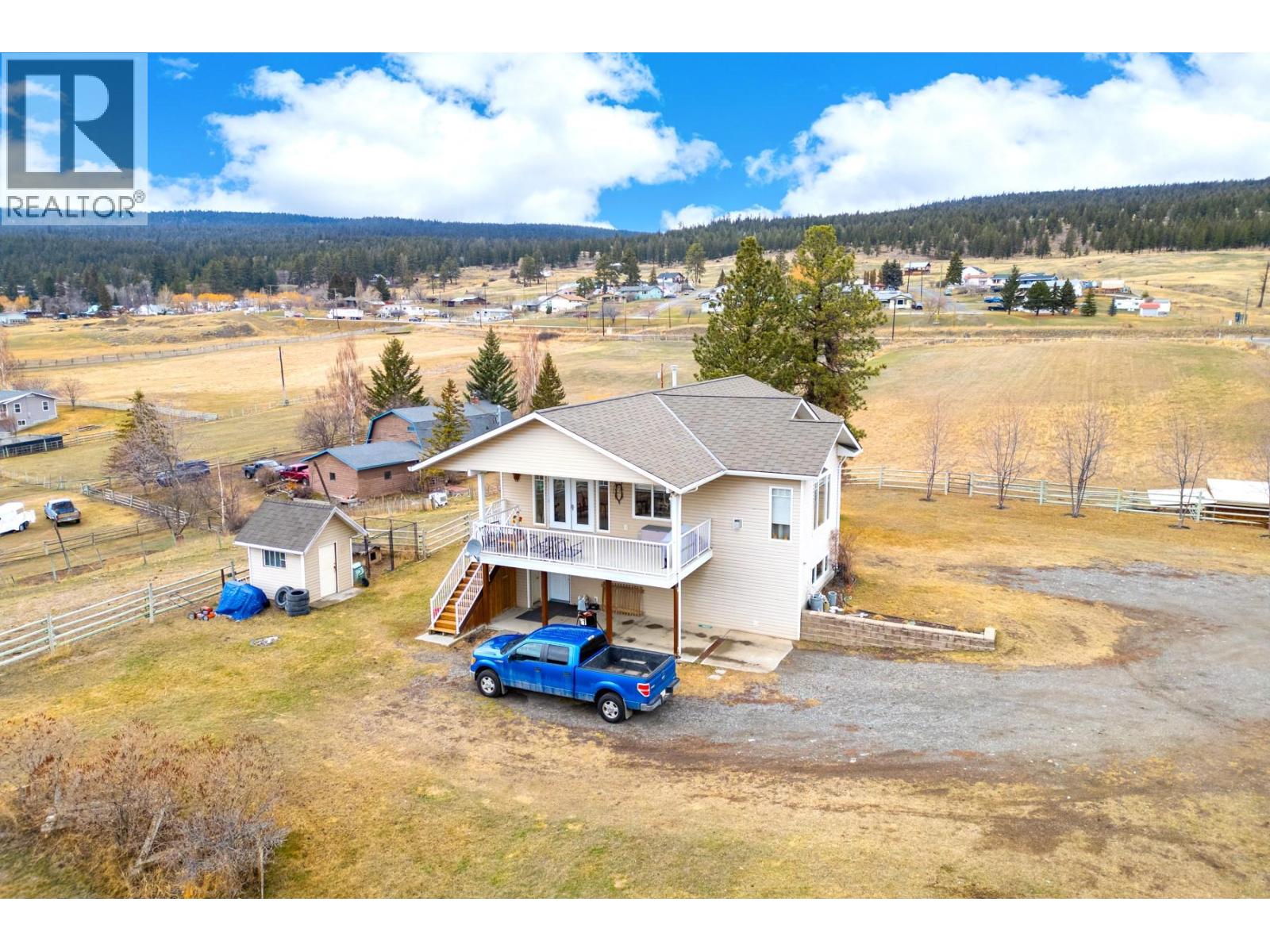 7494 West Subdivision Road, Clinton