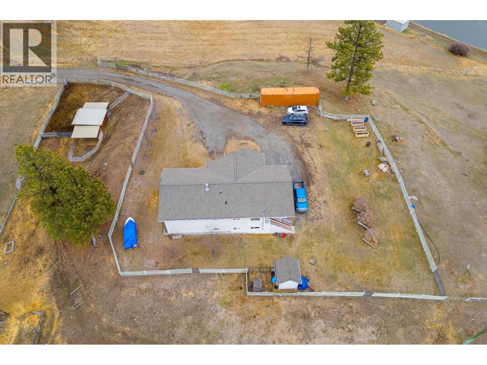 7494 West Subdivision Road, Clinton