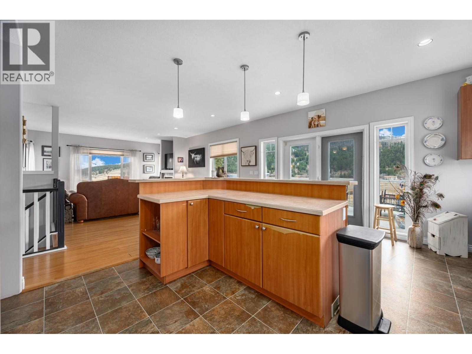 7494 West Subdivision Road, Clinton