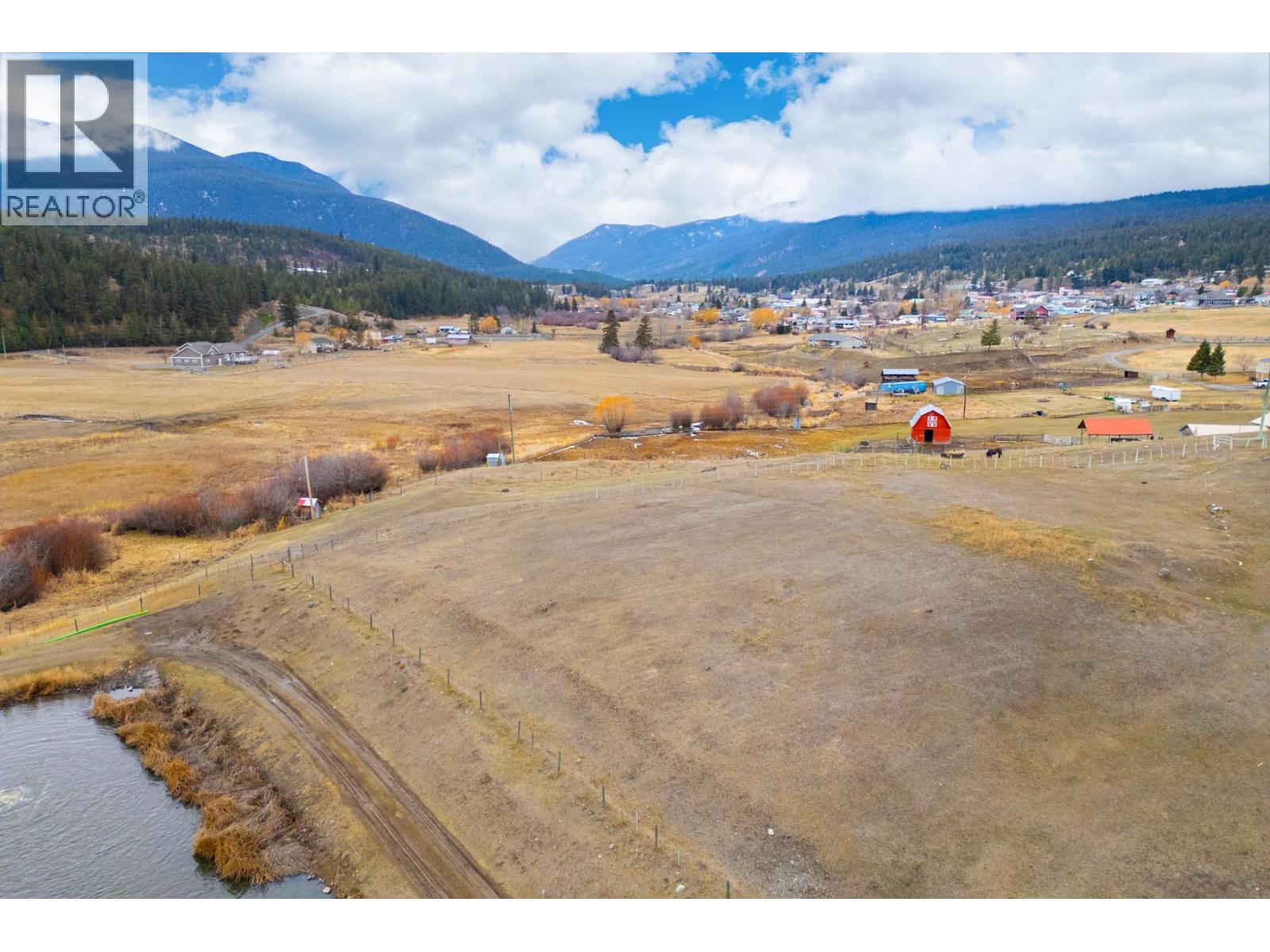 7494 West Subdivision Road, Clinton