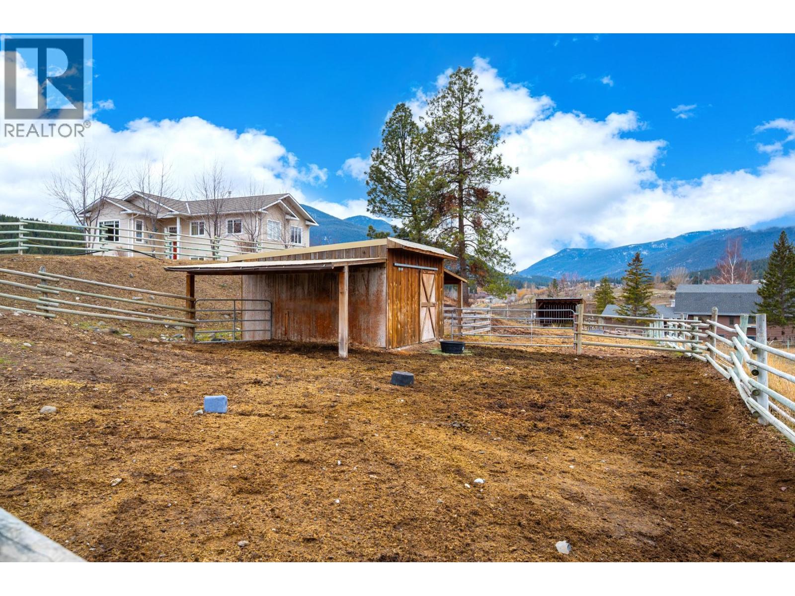 7494 West Subdivision Road, Clinton