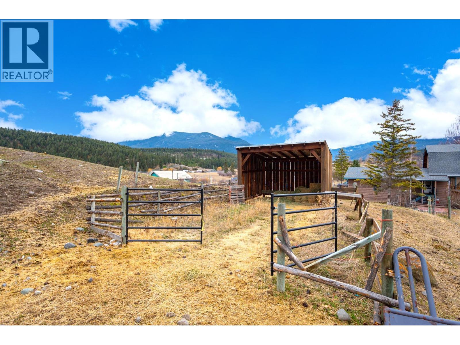 7494 West Subdivision Road, Clinton