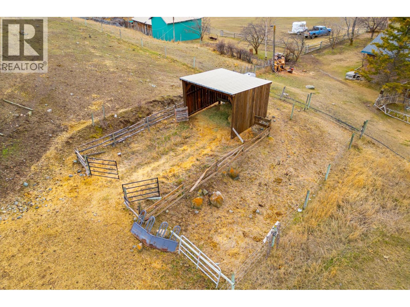 7494 West Subdivision Road, Clinton