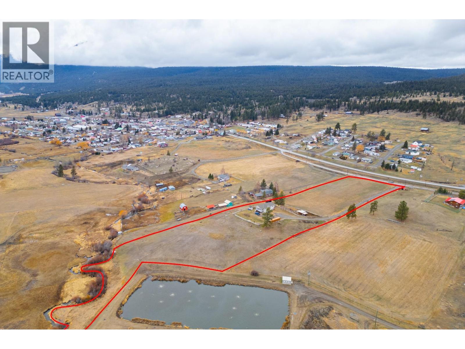 7494 West Subdivision Road, Clinton