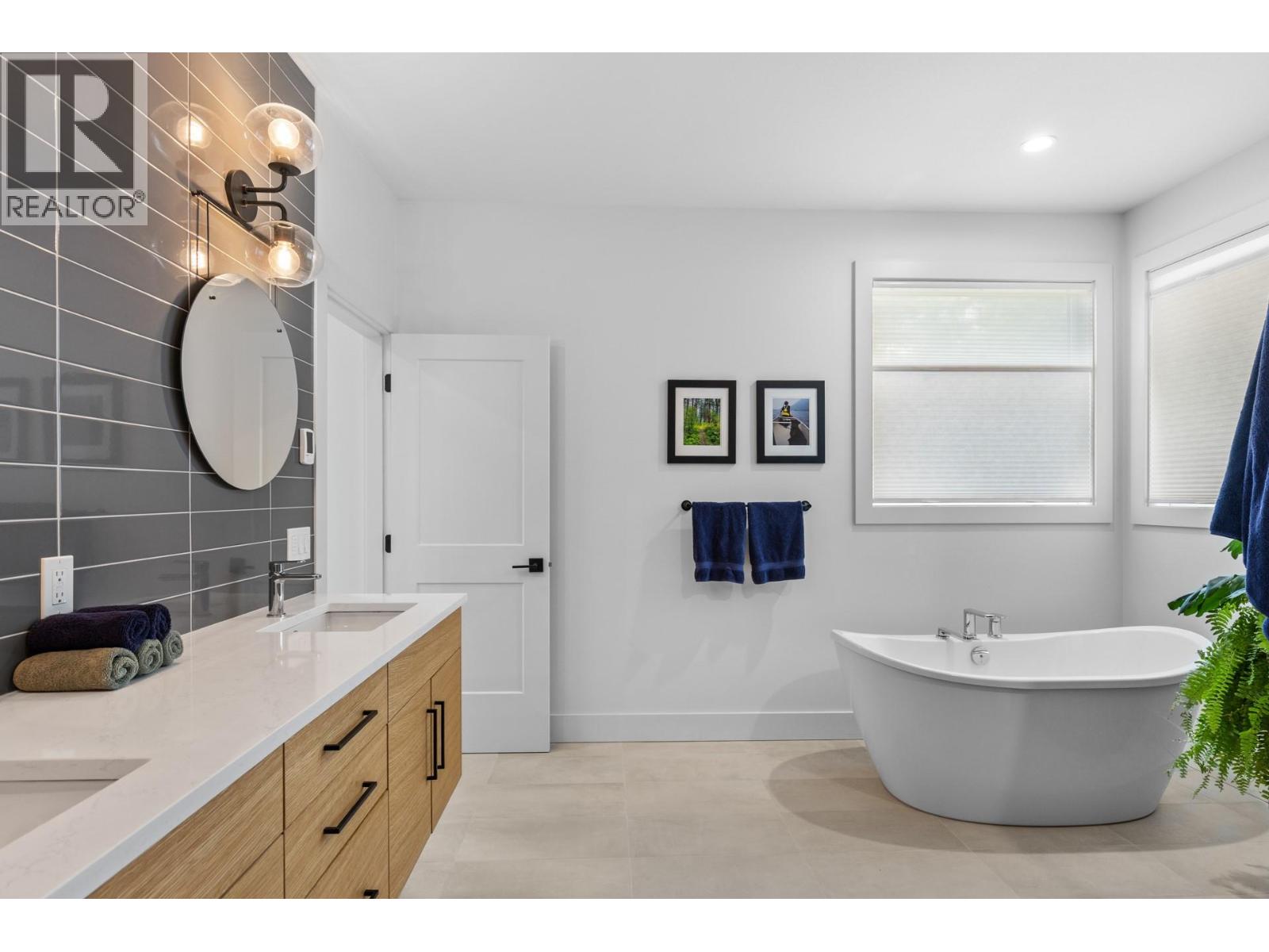 830 Westview Way Unit# 22, West Kelowna