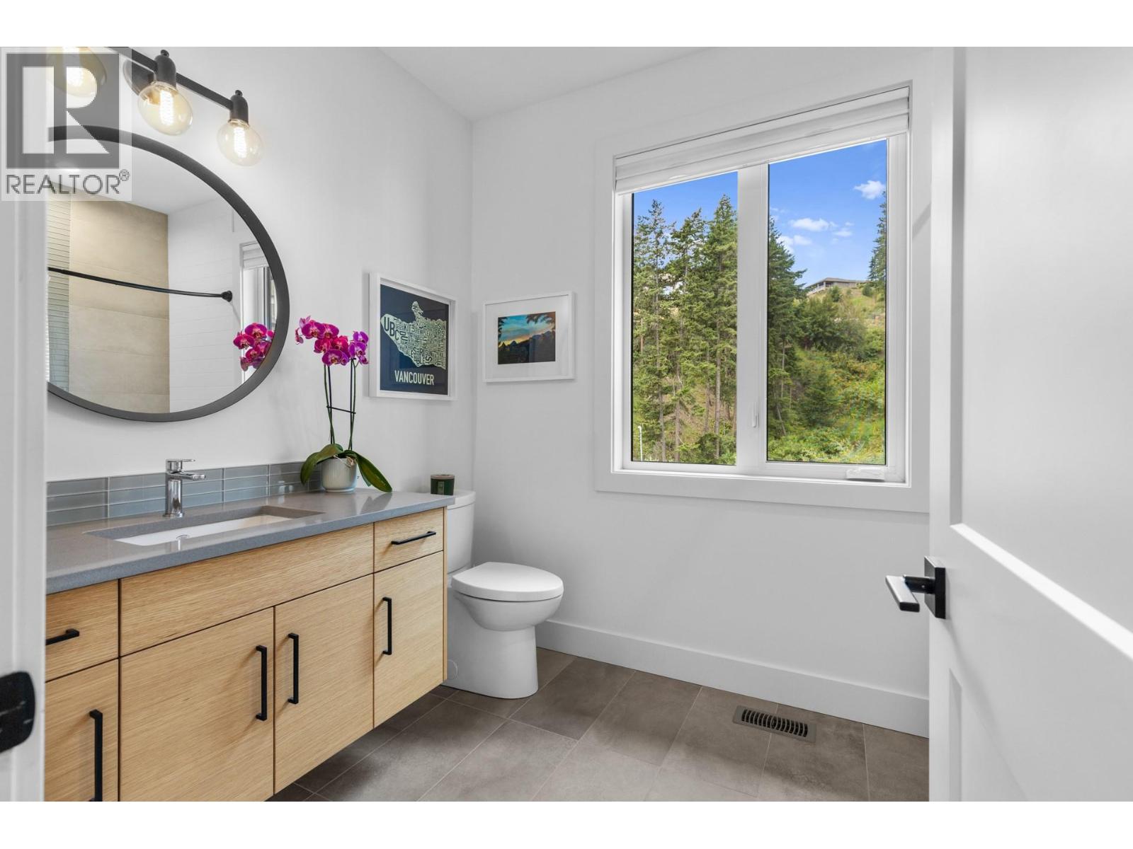 830 Westview Way Unit# 22, West Kelowna