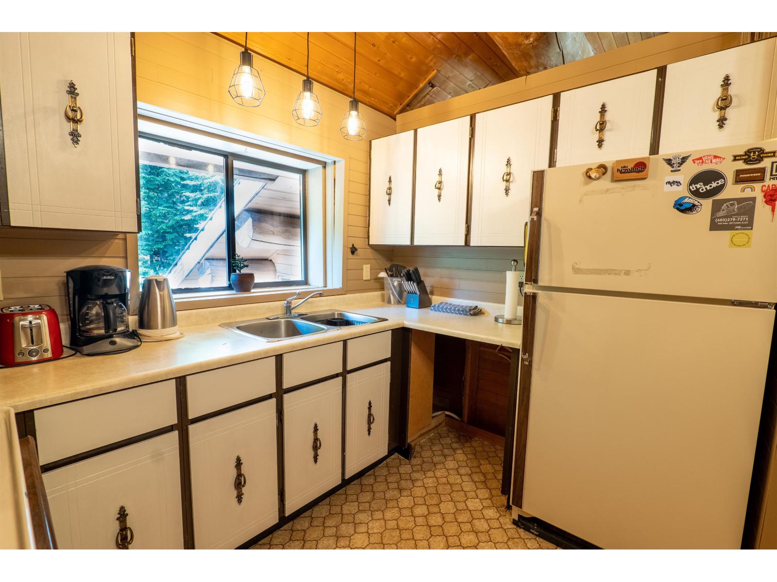 4 20649 EDELWEISS DRIVE — photo 12