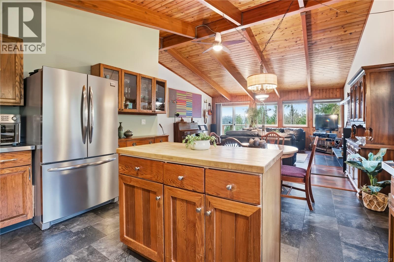 9644 Lakeshore Rd, Port Alberni