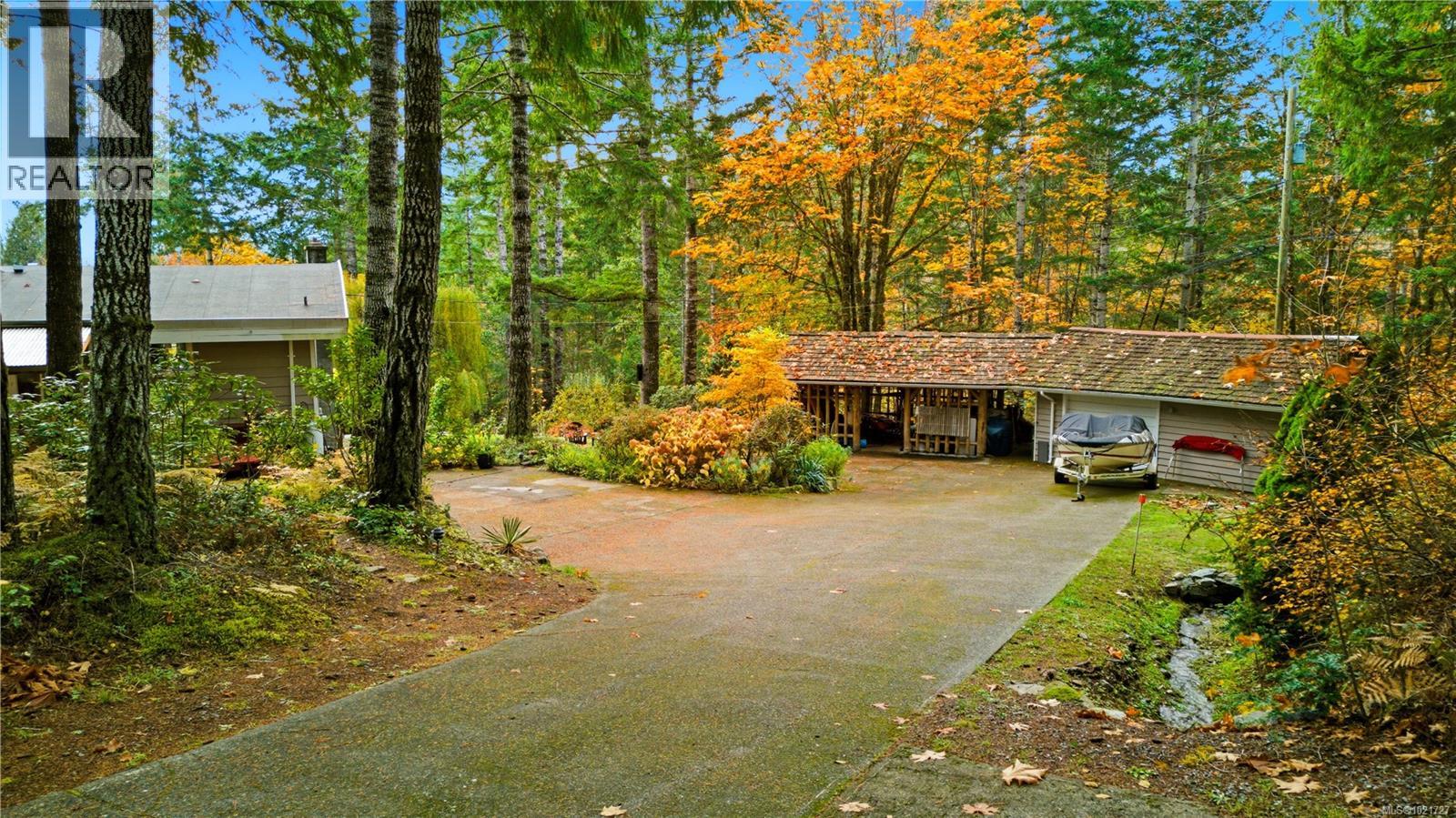 9644 Lakeshore Rd - 43