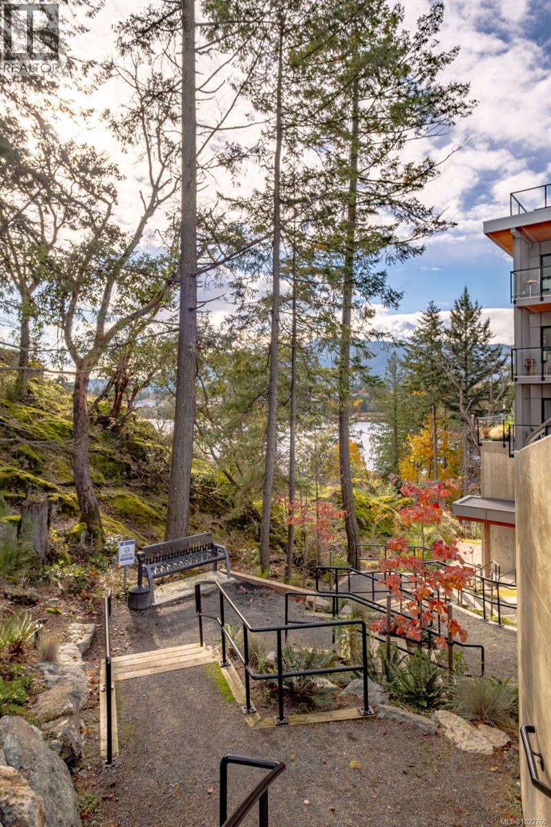 310 4830 Cedar Ridge Pl, Nanaimo