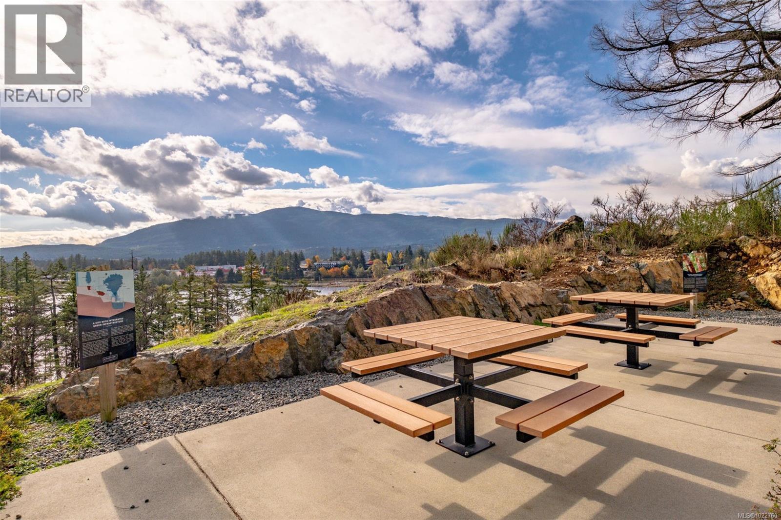 310 4830 Cedar Ridge Pl, Nanaimo