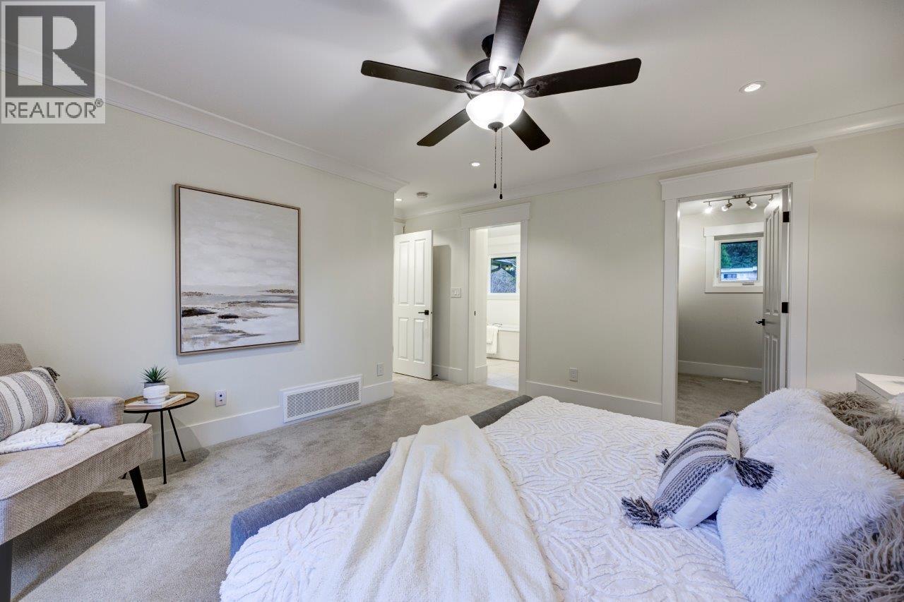 1510 DOVERCOURT ROAD, North Vancouver