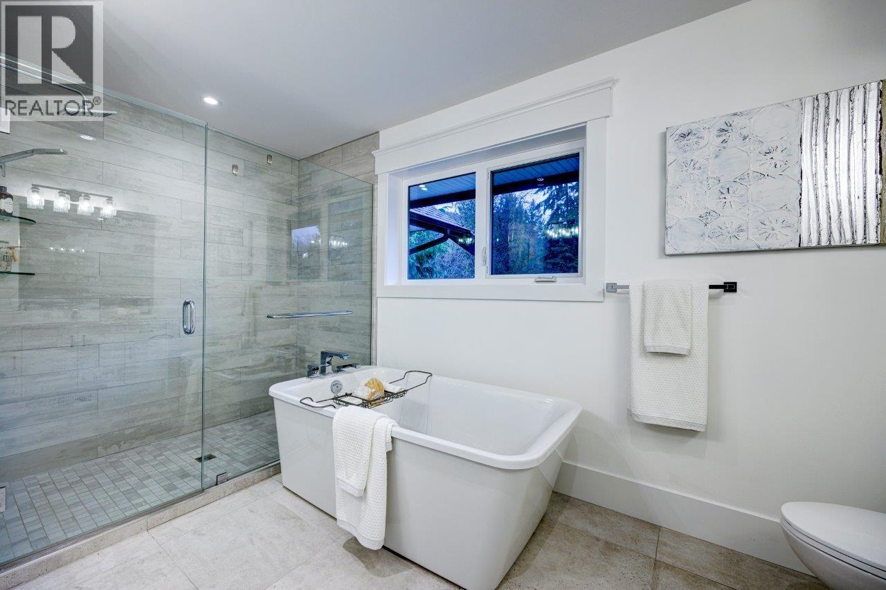 1510 DOVERCOURT ROAD, North Vancouver