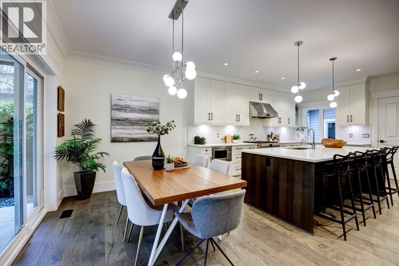 1510 DOVERCOURT ROAD, North Vancouver