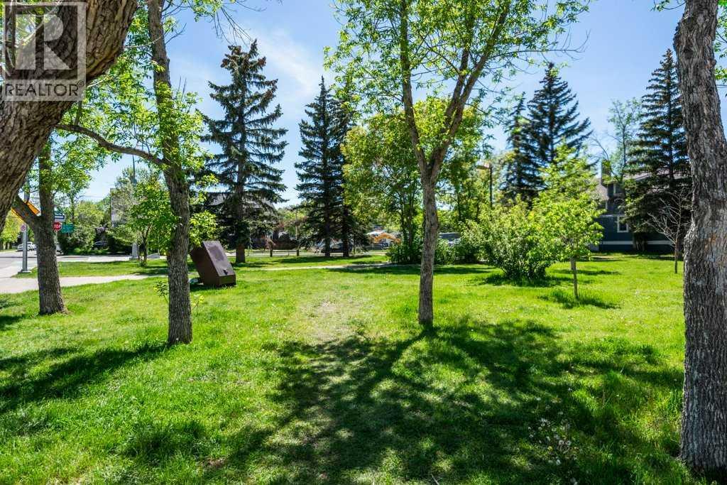 Single Family House for Sale in    Avenue SW Sunalta Calgary 