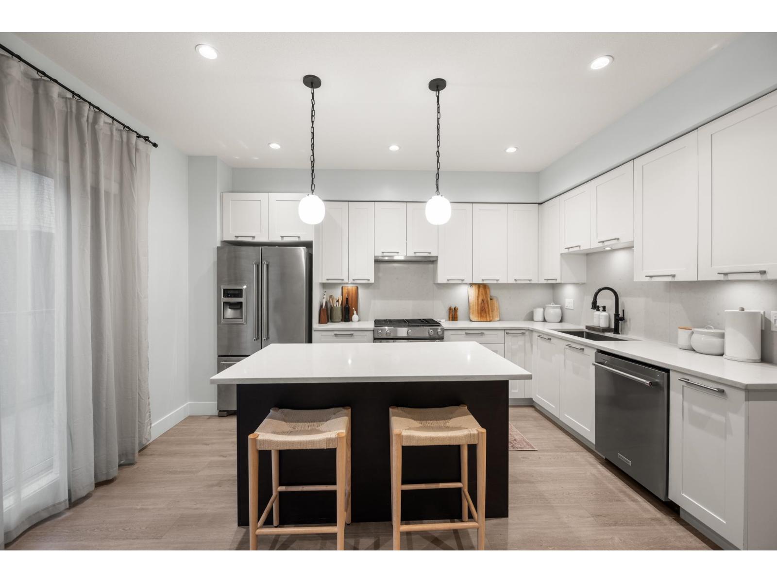 112 2280 163 STREET, Surrey