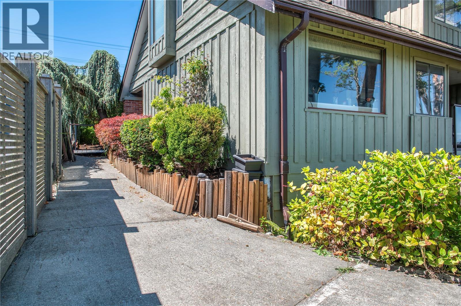 561 & 565 Island Hwy, Campbell River