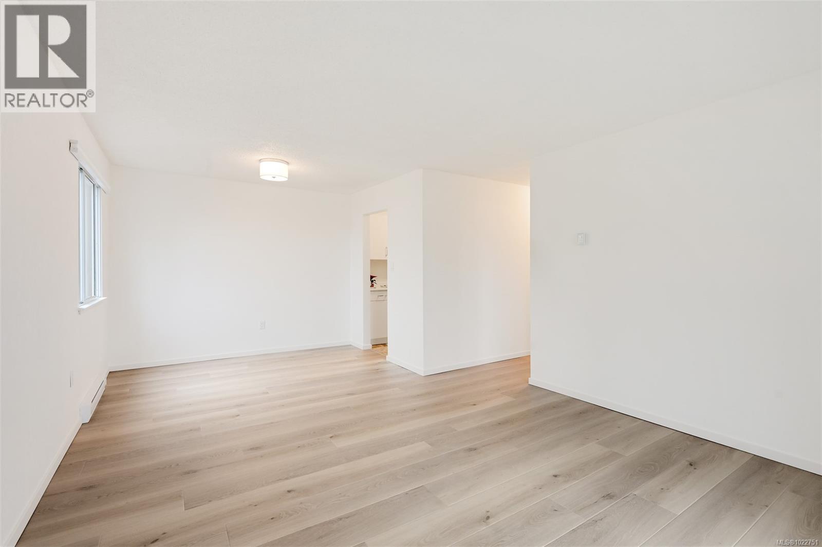 206 2610 Graham Street, Victoria